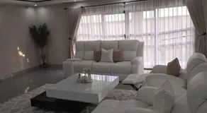 Grey house - Image 4