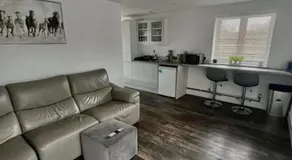 The Birch Lodge located in Pegsdon - Image 3