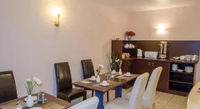 City Hotel Wiesbaden - Image 3