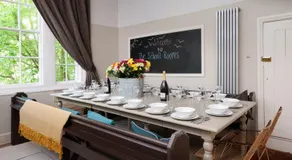 New School Rooms estate close to Bath including heated swimming pool,hot tub,WIFI, pool table, parking - Image 3