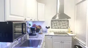 Modern Room in Shared Apartment Near NYC - Image 5