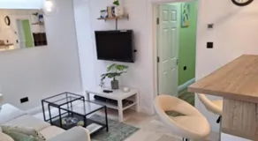 NEW 3 bedrooms Flat in Ashford near Heathrow - Image 2