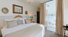 Integra Hotel - Image 2