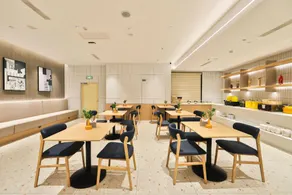 Home Inn Selected Hotel (Songyuan Wulan Street Railway Station Branch) - Image 4