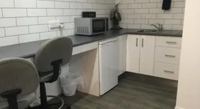 Ayrline Motel - Image 3