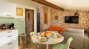 Cap escapade- Limoux-cosy-coeur de ville CLim - Image 2