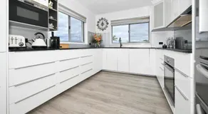 Stunning, Beachfront Dream Home - ZA3 - Image 4