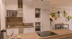 Superbe Appart Plein Centre avec Parking & Jardin - Image 4
