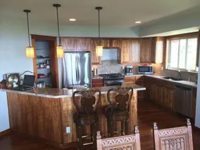 Kona Palace in Captain Cook - Image 4