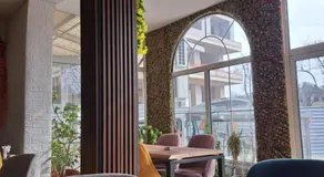 ViP HOTEL - Image 3