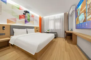 Pullman Hotel (Aolin City Window Branch) - Image 2