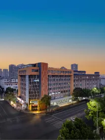Ease Hotel - Pingdingshan Tiyu Road Branch - Image 2