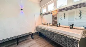 EASY Lodges Berlin - Image 2