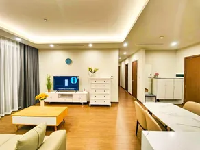 Relax 3BR The MatrixOne HaNoi Viet Nam Daily Clean - Image 2