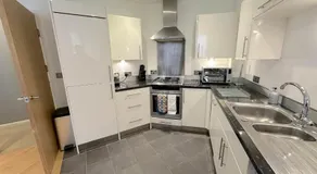 Parc y Bryn Serviced Apartments - Image 3