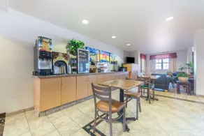 Microtel Inn & Suites by Wyndham Altus - Image 5