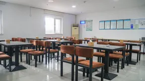 Hanting Hotel Qingdao North Railway Station - Image 3