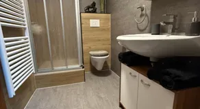 Gemütliche Wohnung, Heimkino, Couch & Küche - Image 3