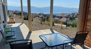 Peaceful and Spacious Lake View - Image 3
