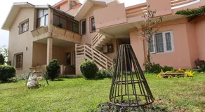 Rainbow Cottages-Budget Friendly rooms - Image 3