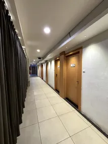 Hotel Cozzy Palace - Image 2