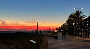 Precioso Bajo en 2a línea de mar - Image 4