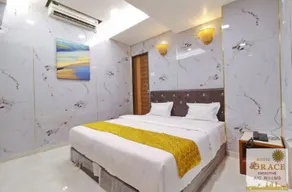 Hotel Grace - Image 2