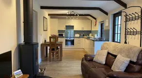 Maple & Beech Barns - Image 5