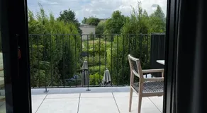 Business Accommodation 'Urban Living' Intimate - Image 3