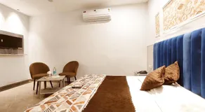 THE RITZ HOTEL - Your Smart And Budget Stay - Image 3