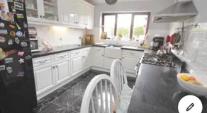 Rode house home stay - Image 3