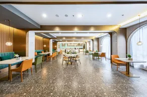Atour Hotel Wuhan Yellow Crane Tower - Image 2
