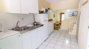 Stathopoulos Apartments - Image 2