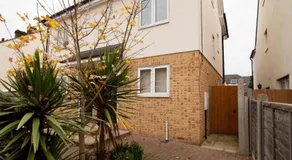 Guest Room stay in Dartford- Close to all amenities - Image 5