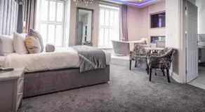 Wolfscastle Country Hotel - Image 2