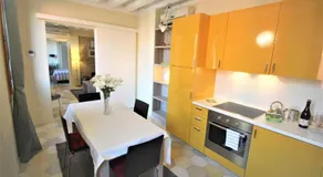 New central and spacious - Image 2