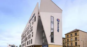 Travelodge Bradford Central - Image 3