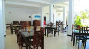 Aurora Hotel - Image 4