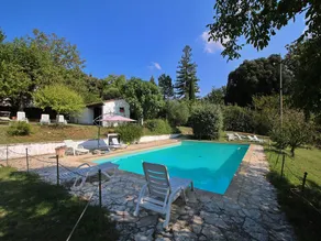 Attractive apartment in old farmhouse on the estate with pool - Image 5