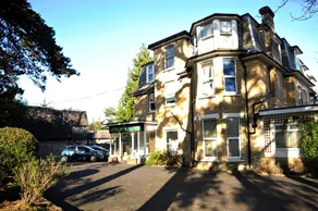 Apartment Bournemouth centre close to beach - Image 4