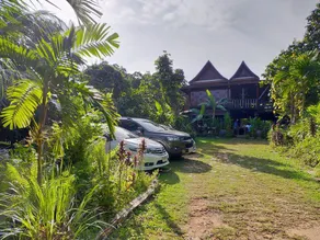 Baanthaeraek Vintage Bungalow - Image 1