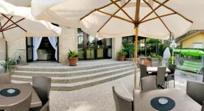 Hotel Acapulco - Image 2