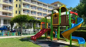 Primea Beach Hotel - Image 5