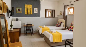 Suzies Coffee Shop Bed and Breakfast - Image 2