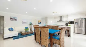 Bribie Breeze Family Retreat with Pool & BBQ - Image 3
