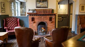 Kings Head Holt - Image 4