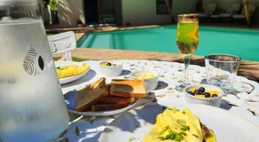Durbanville Pool House - Image 3