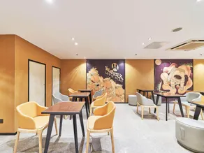 IU Hotel Shenzhen Futian Port Metro Station - Image 3