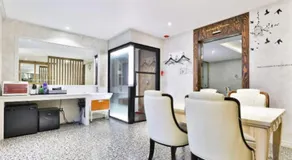 Time Hotel - Image 5