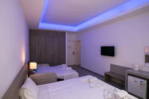 Flora Maria Hotel - Image 5